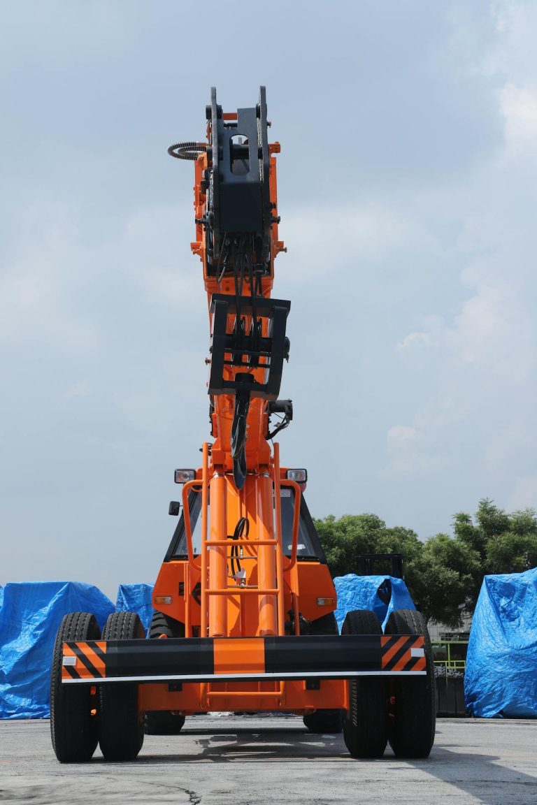 Telescopic Crane Inspection Services | Hydraulic Crane Safety